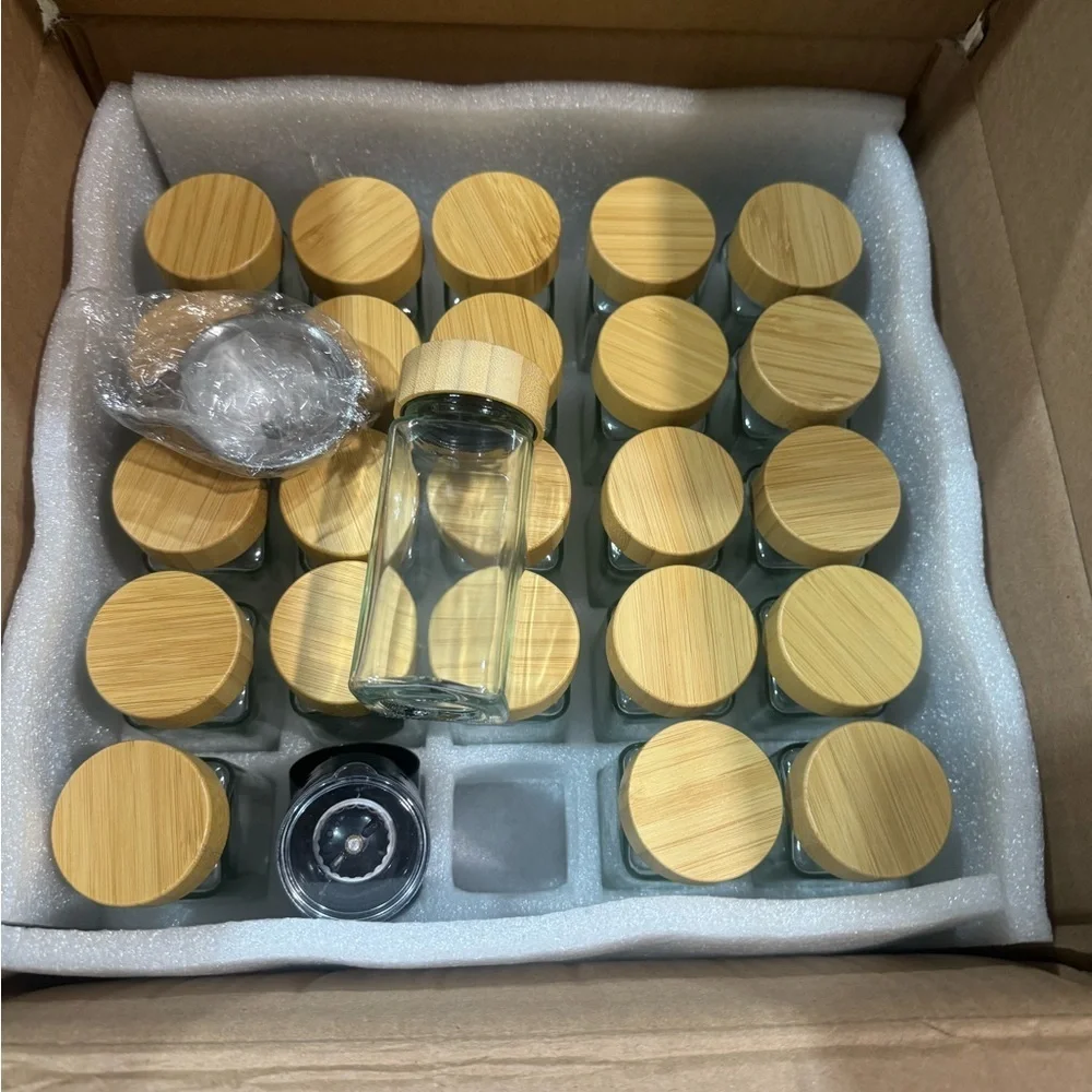 24 pcs Glass Spice Jars with Bamboo Lids, Square Seasoning Containers 4oz